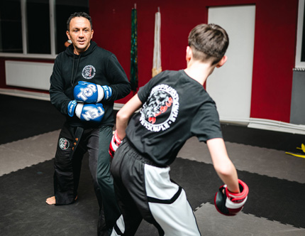 Leonard Ademaj Kampfkunstschule Saja